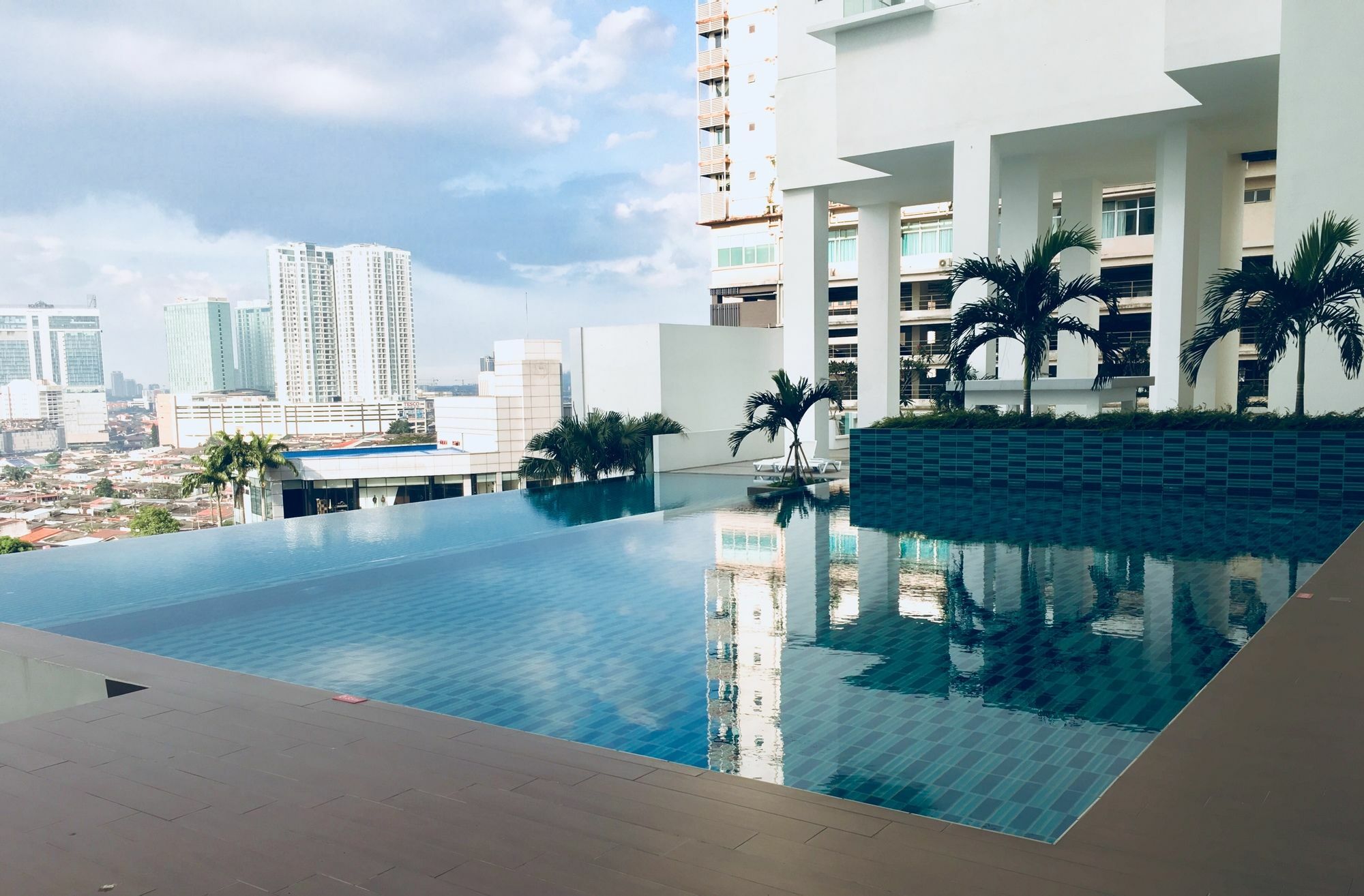 Pinnacle Tower By Feel Wisma tamu Johor Bahru