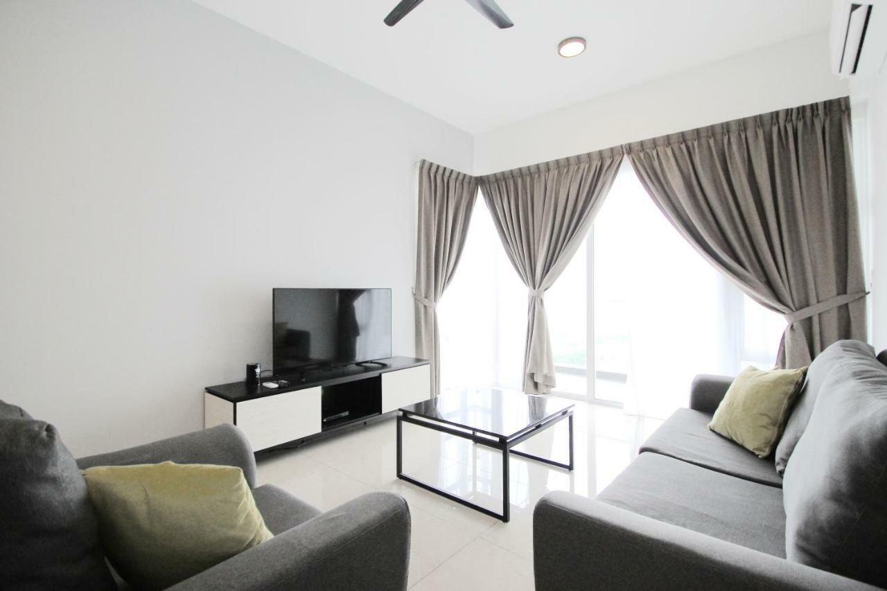 Pinnacle Tower By Feel Wisma tamu 3*