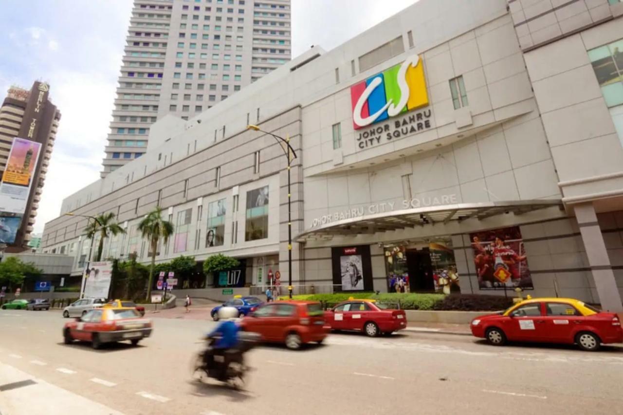 Wisma tamu Pinnacle Tower By Feel 3*