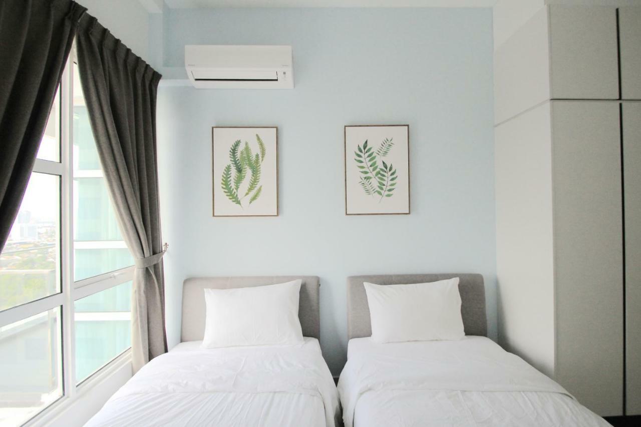 Pinnacle Tower By Feel Guest house Johor Bahru